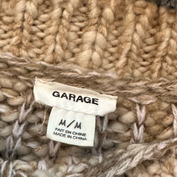Garage cable knit sweater medium - Picture 4 of 4